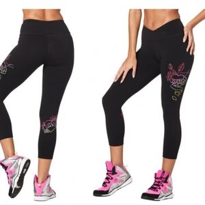 COPY - Zumba Fitness Celebrate Love Crop Leggings sz L Lovely